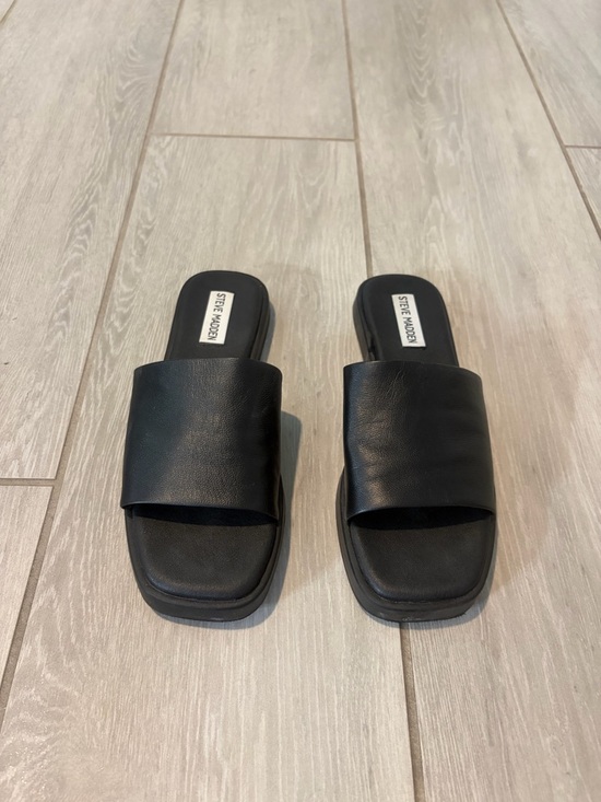 Steve Madden Shoes - Steve Madden Kaya flat slide sandals in black leather